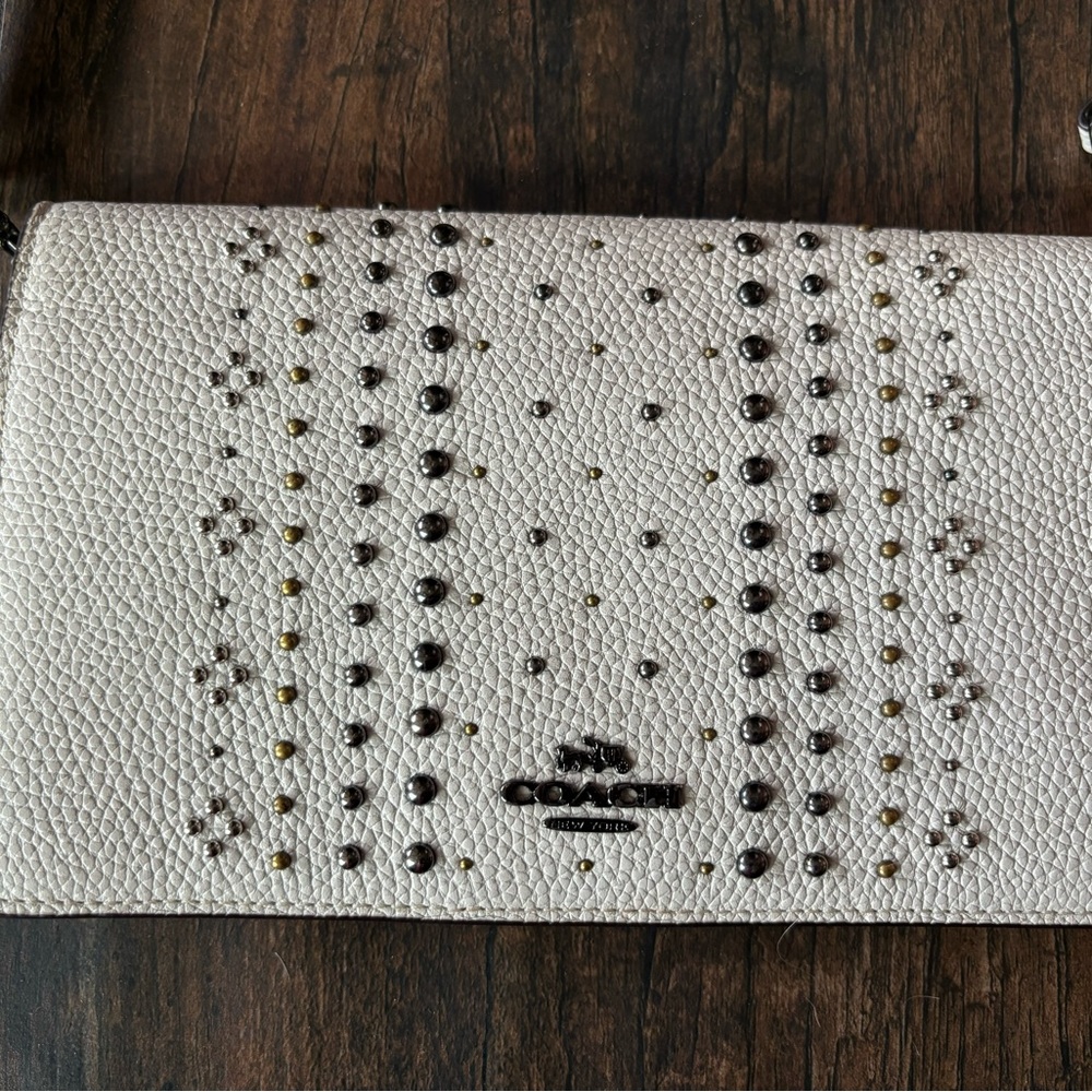 Coach fold over Crossbody bandanna rivets